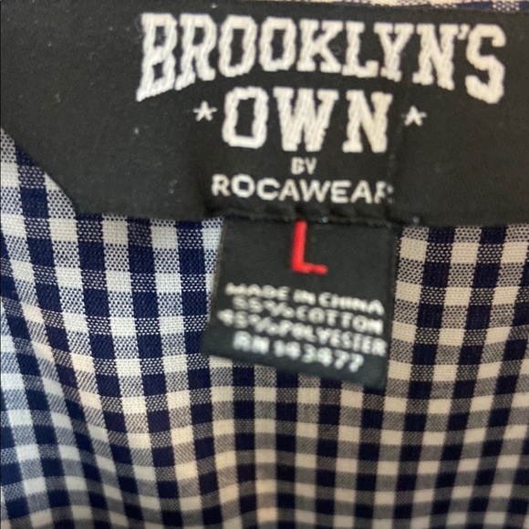 Brooklyn Own Rocawear blue and White Checks Casual Button Down Shirt Relaxed Fit - Picture 2 of 5